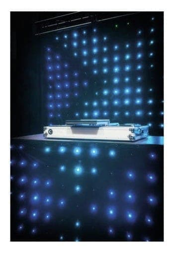 Perdea cu Ecran LED Showtec Visiondrape DJ Curtain Set Perdea cu Ecran LED Showtec Visiondrape DJ Curtain Set
