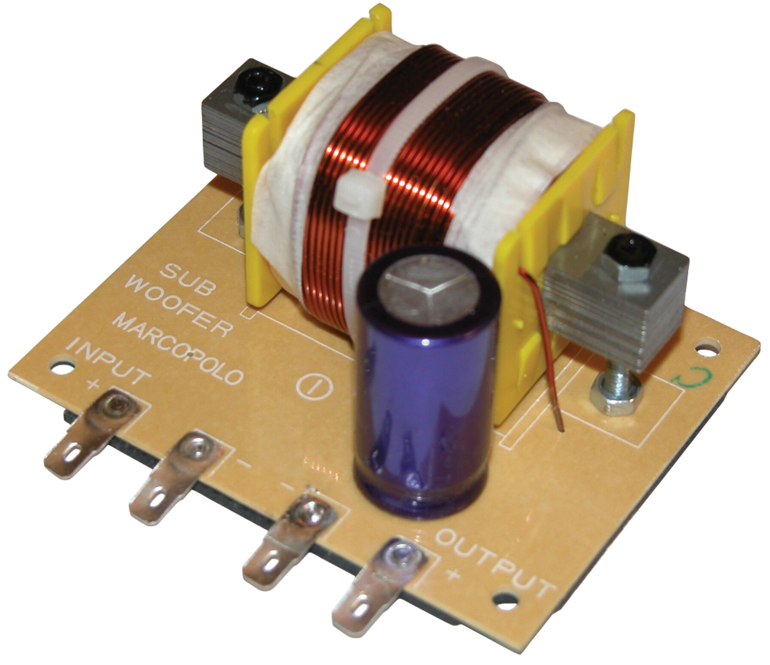 900584UK_CO1 Filtru Subwoofer 600W QTX